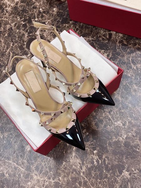 2020 Hot Sale- Rivets Spiked heels Sandals Stones Studded Flip Sandal Big Size Designer Women's Cheaper Shoes Summer