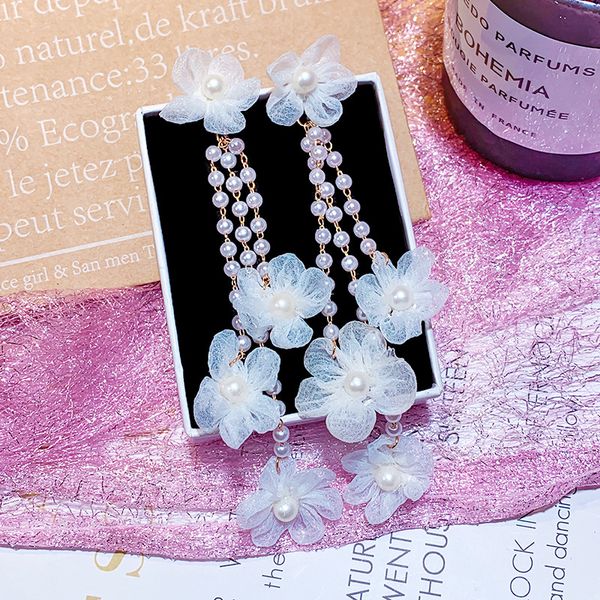 

new design fashion brand jewelry luxury pearl big flower earrings for women korean version of the earrings for gift, Golden;silver