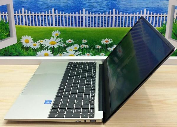

fast 1000gb ssd 8gb ram 15inch mini lappc