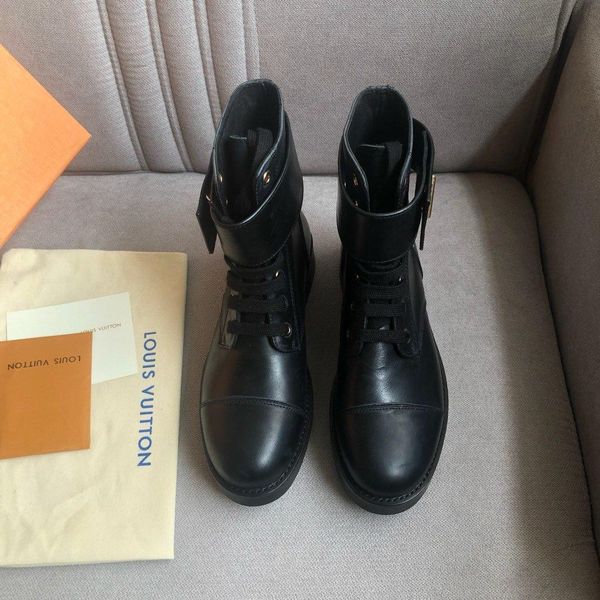 

new1 fashion ladies casual shoes fashion wild women s boots thick bottom ladies martin boots original box packaging fast delivery, Black