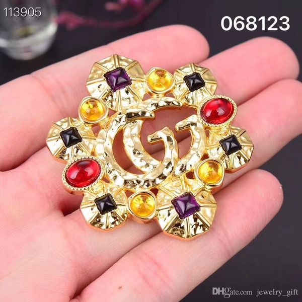 

new ethnic style creative brass plating hollow crystal color diamond letter brooch craft brooch hypoallergenic, Gray