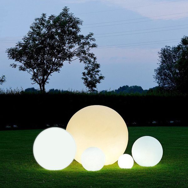 Bola de LED RGB de 16 cores Decoração de festa de jardim para piscina Luz de bola flutuante IP68 Lâmpadas de gramado ao ar livre com controle remoto