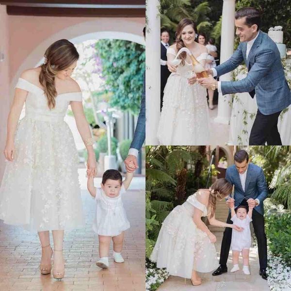 

elegant plus size a line wedding dresses off the shoulder lace appliques sleeveless bridal gowns tea length wedding dresses z28, White