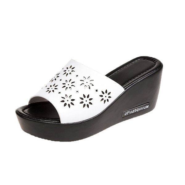 

2020 summer new hollow wedge thick red sandals wild girls slippers slippers womens shoes, Black