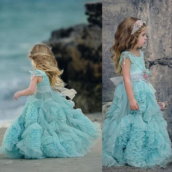 Neue günstige Ballkleid-Mint-Spitze-Mädchen-Festzug-Kleider mit kurzen Ärmeln, Juwelenhals-Schärpen, Kristall-Tüll-Rüschen, Kinder-Blumenmädchen-Geburtstagskleider