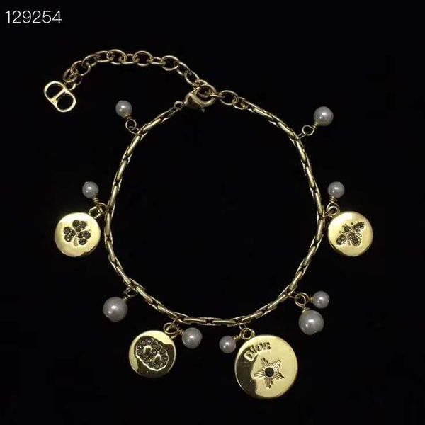 

fashionable new 2020 bracelet luxury custom high-end brass-plated 18k with small pearl bracelet, Slivery;golden