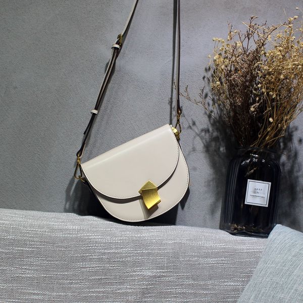 

saddle bag female leather crossbody retro semicircle 2020 korean version of the new shoulder simple texture