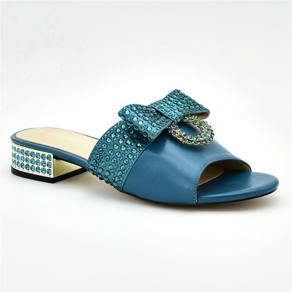 

new arrival summer low heeled shoes for women luxury shoes women slip on party shoe decorated with rhinestone wedding shoe, Black