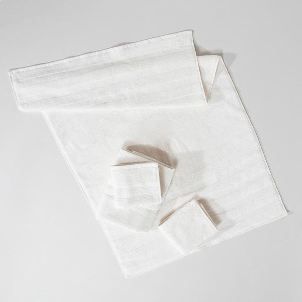 

4 pieces diretta bathmat towel set ecru