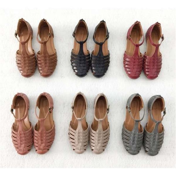 

spring, summer, flat-bottomed leather sandals women baotou hollow after restoring ancient ways zipper t take weave beautiful rom, Black