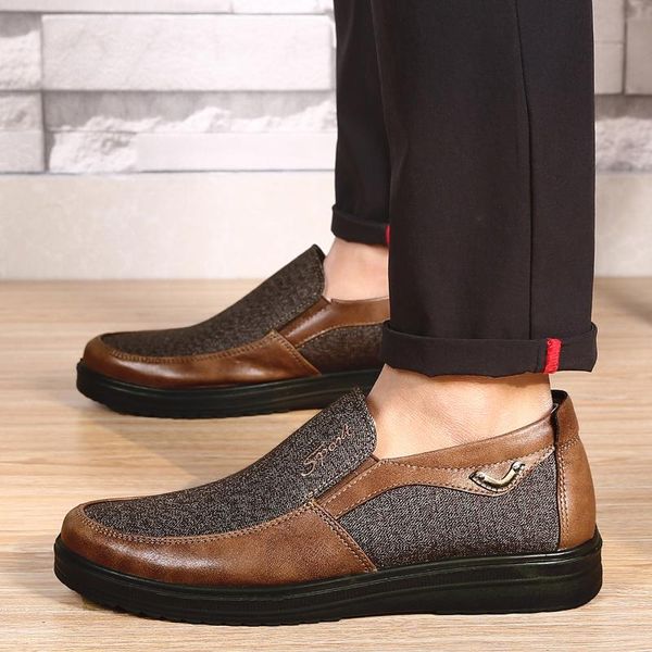 

2020 autumn mens casual shoes comfortable breathable slip-on flat canvas loafers shoes men soft driving oversized size 50, Black