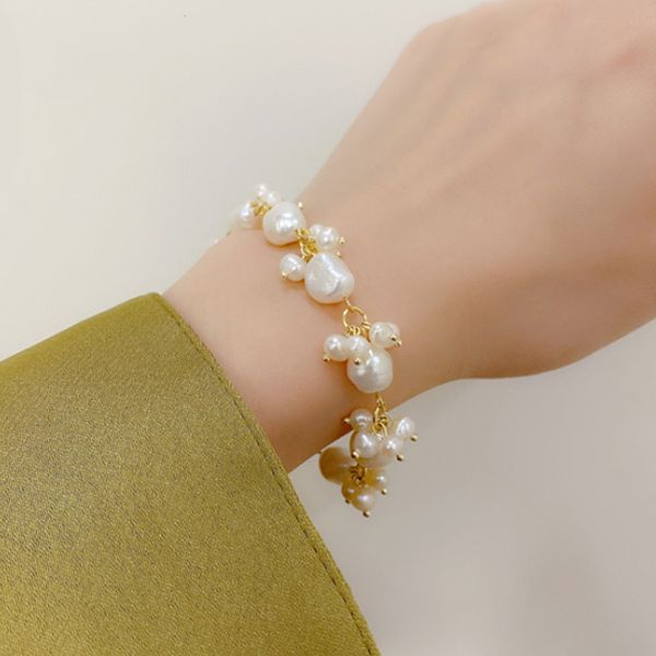 

uilz korean retro style ins pearl bracelet fashion temperament metal chain bracelet for women anniversary birthday gift cbl303, Golden;silver