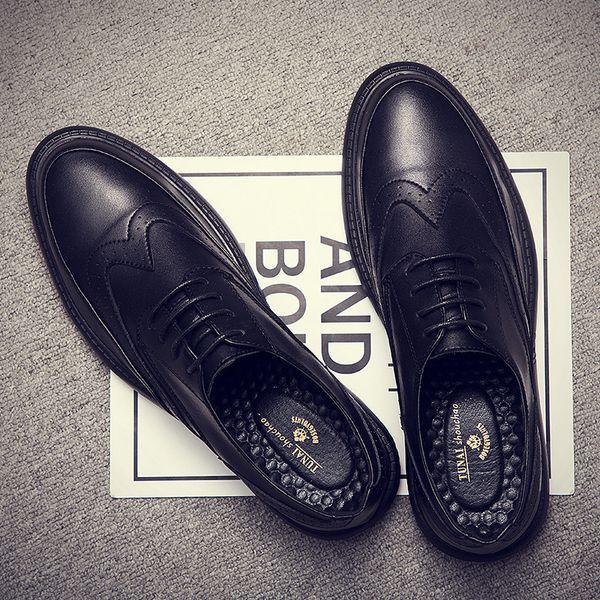 

men wedding shoes dress lace-up british style brogue shoe patent leather men business pointed toe shoes non-slip oxfords 229, Black
