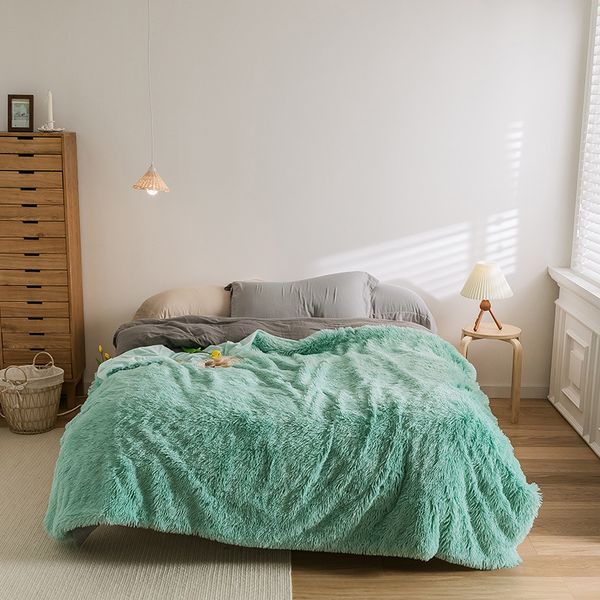 

autumn winter pv flannel long plush cover blanket thicken warm office siesta air-condition bedspread super soft fluffy blankets