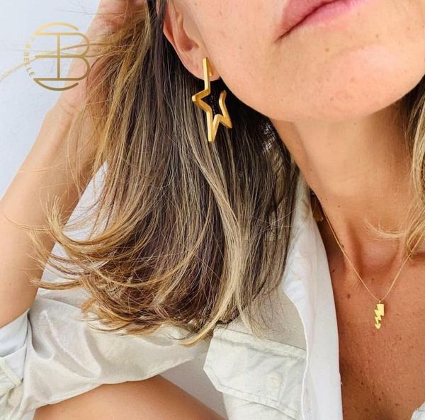 

stud 2021 small hollow star earrings for women minimal cute fashion street style pentagram gold, Golden;silver