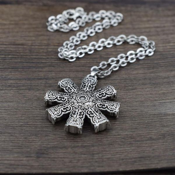 

dharma wheel of life samsara buddhist amulet necklace talisman sanlan 1pcs, Silver