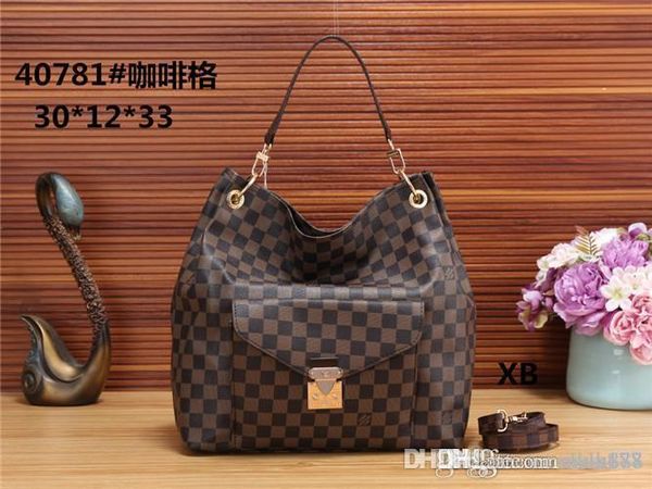 

201h40871 new chain shoulder fashion bag casual fashion bag tassel decoration single shoulder handbag
