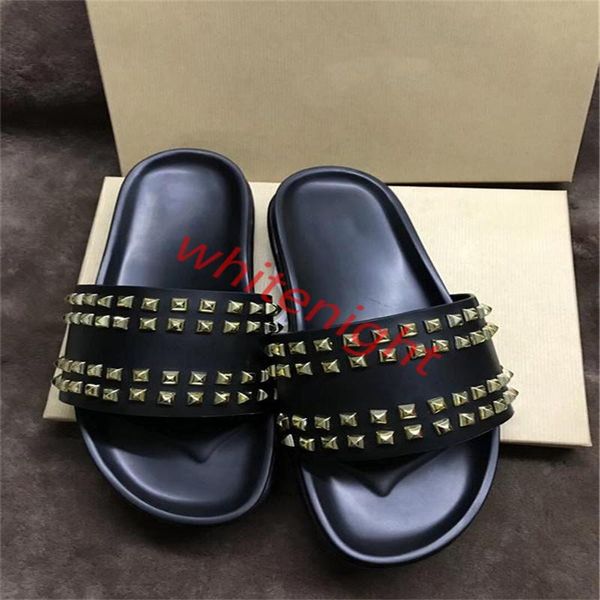 

2020 men leather slippers women red bottoms spikes ladies beach slipper tide male non-slip slippers shoes men casual, Black;grey