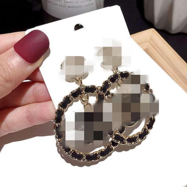 

2020 new earnail earrings fashion versatile silver needle earrings, White