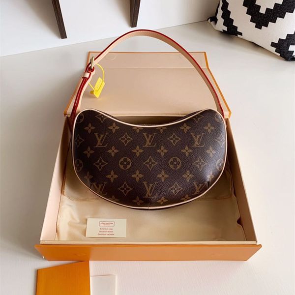 

out of print series armpit bag 7a high-end quality middle ancient old flower pea bag recently suddenly go off one is definitely worth buying