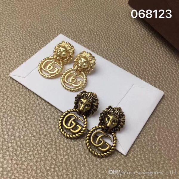 

tiger alphabet earrings bronze retro trend without losing the grade color matching fashion wild autumn and winter will be defeated singl, Golden;silver