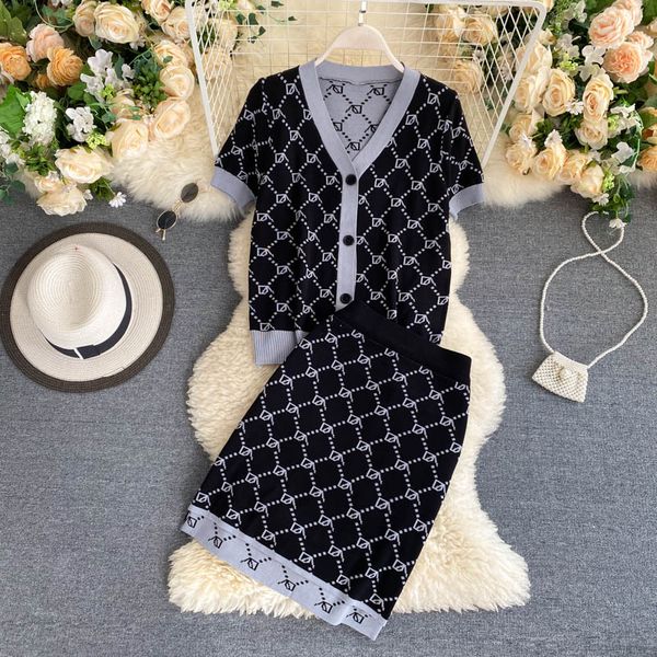 

women's tracksuits fashion vintage knit two piece set 2021 summer elegant bodycon v neck buttons + mini skirt office lady streetwear su, Gray