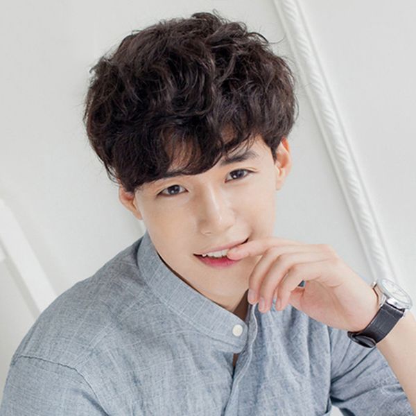 

korean handsome men with short curly hair and full bangs wig headgear, Black