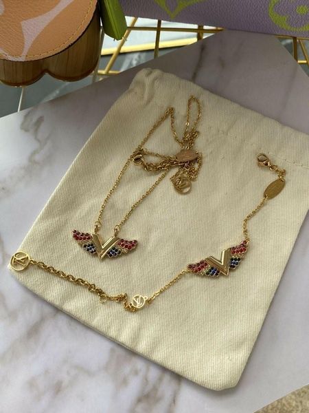 

new colorful diamond wings shape pendant necklace jewelry set fashion personality woman bracelet