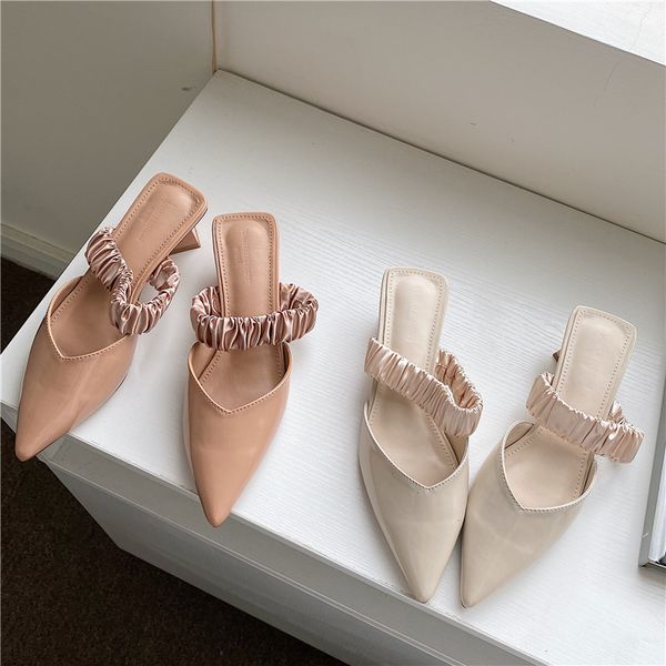 

dxfan geometric heel pleated women slippers pointed toe patent leather women sandals elegant solid outdoors slippers, Black