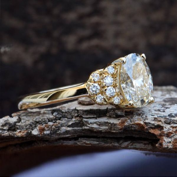 

марка роскошные женщины обручальное кольцо диапазона с ближнего овальная clear кубический циркон камень цвета золота обручальное кольцо для, Silver