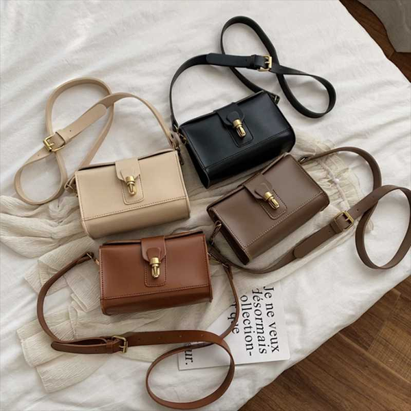 

2020 fashionable women bag new casual shoulder bag simple and versatile messenger fashion niche
