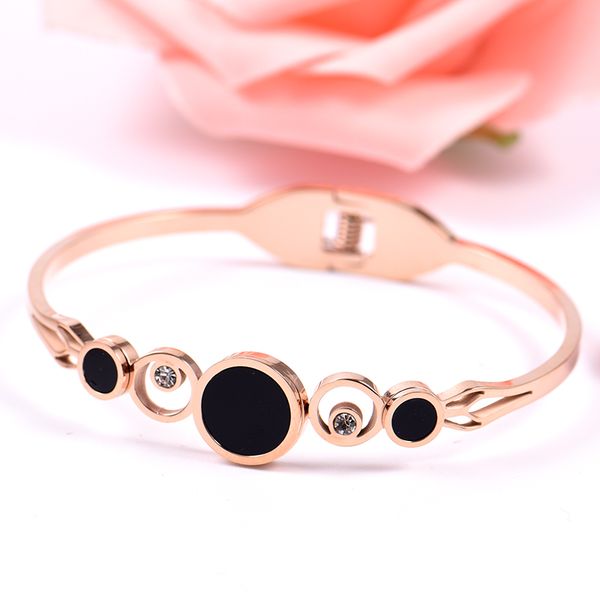 

fashion dropshipped elegant hollow stainless steel women bracelet ancient statement jewelry wholesale charming love, Golden;silver