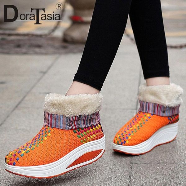 

doratasia мода зима смешанный цвет waved голеностопного snow boots comfy клинья ботинки женщин теплые плюшевые лодыжки обувь женщина, Black