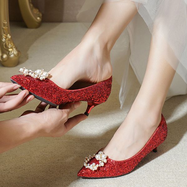 

wedding shoes women's low heel 2020 new winter wedding 3cm bridal shoes traditional dress sequined crystal, Black