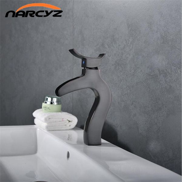 

bathroom sink faucets basin faucet art black/nickel and cold water single handle hole b617