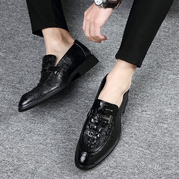 

2020 new spring new model leather shoes mens shoes fashion business dress set foot crocodile pattern large foreign trade hair mens thin shoe, Black