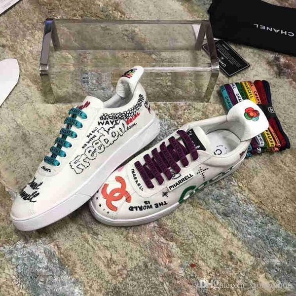 

high-quality men's and women's casual sports shoes, comfortable and versatile couple models, luxury designer canvas shoes, Red;white