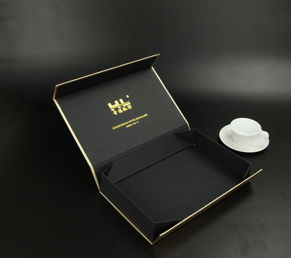 

Black glossy make logo PU cufflink gift box,Custom luxury pack clothing packaging gift boxes for shirt with handle ---PX0352