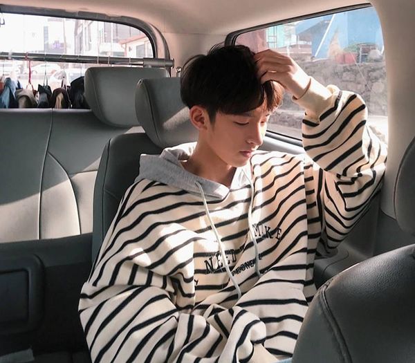 

casual hoodie men sweatshirt autumn&winter striped hoodies long sleeve sweatshirt outwear coat black white streetwear hoodies mx200812
