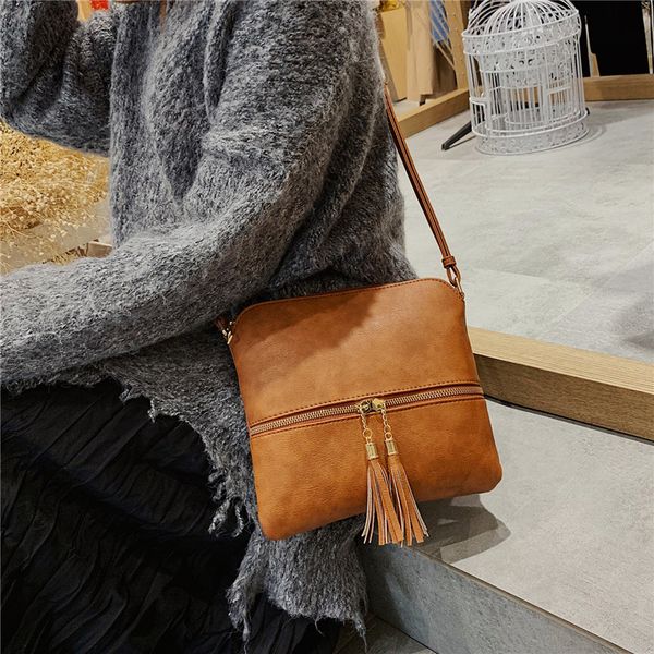 

2020 new ladies handbag korean version of the solid color tassel female bag shoulder diagonal handbag pu ladies bag