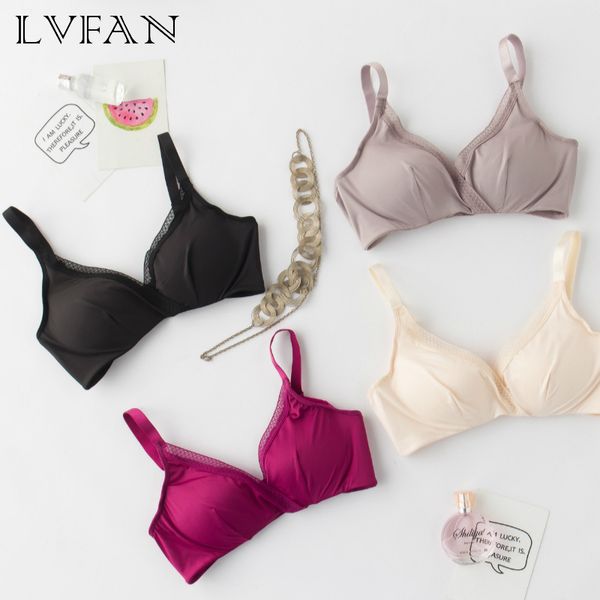 

lvfan wireless comfortably breathable gather together silk brassiere underwear large code lace silk slippery, Red;black
