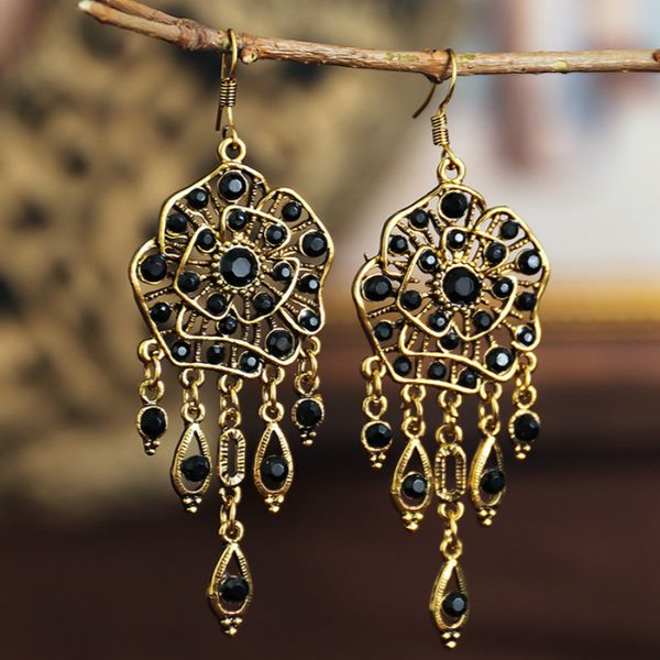 

bohemia ethnic dangle earrings 2020 women vintage alloy hollow flower rhinestone long earrings boucle d'oreille boho jewelry, Silver