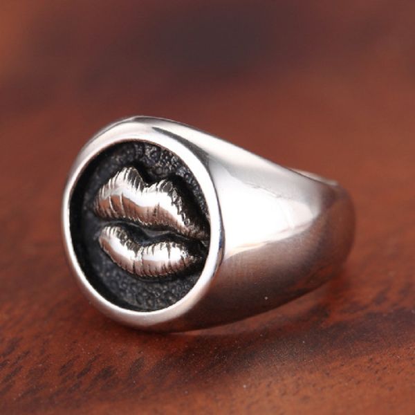 

cluster rings men punk love kiss ring hip hop lips titanium steel, Golden;silver