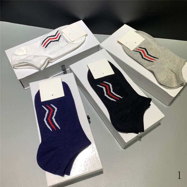 

Fashion Design Socks Mens Sock Womens Printed Knitted Socks Womens Fashion Trend Underwear High Quality Sock 4 Pairs with Boxs