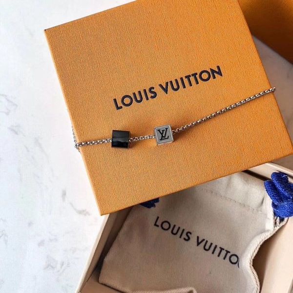 

lou is vui tton designer jewelry hip hop designer necklace butterfly iced out pendant mens 14k gold chains initial letter b33, Silver
