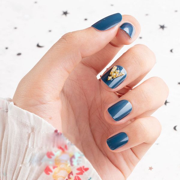 

24pcs summer haze blue diamond decor fashion fake nails press on patch woman elegant glamorous nail tips finished products, Red;gold