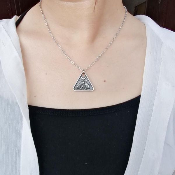 

sanlan 1pcs death's head hawkmoth necklace woman jewelry, Silver