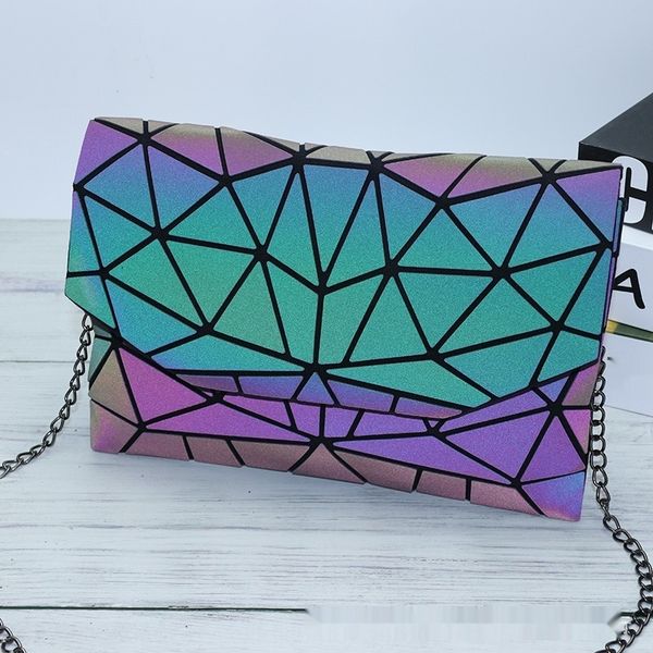

niche women's bag sanzhai new geometric luminous life fashion single shoulder crossbody chain women's luminous diamond diamond dia