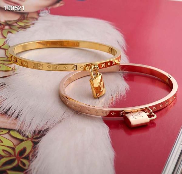 

designer classic fashion titanium steel bracelet, letter female bracelet, wholesale in original box0043, Golden;silver