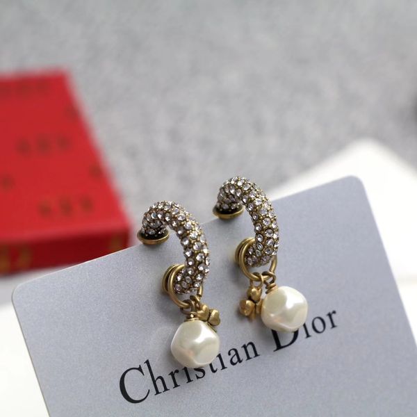 

new product titanium steel jewelry alphabet earrings diamond design fashion earrings exquisite ladies simple earrings with box xx143, Golden